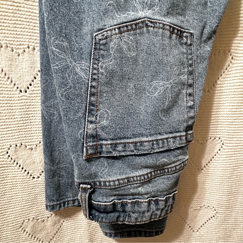 Blue Denim Bow High-Rise Straight Cut Jeans Size 4 - Picture 3 of 5